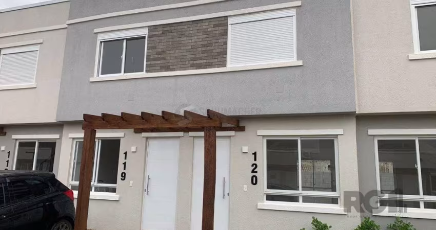 Sobrado para venda com 2 dormitórios no bairro Vila Nova