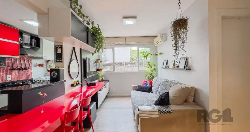 Apartamento a venda no bairro Passo da Areia com dois dormitórios.