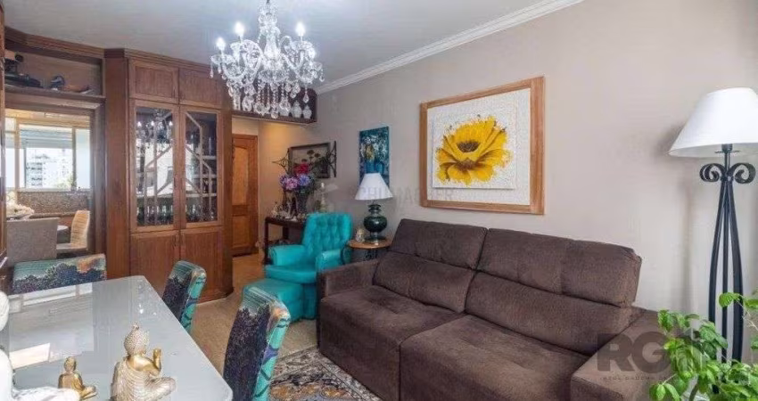 Apartamento 3 dormitórios, 1 suíte, 2 vagas - no coração do Petrópolis