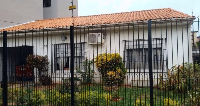 Casa em Jardim  Botânico