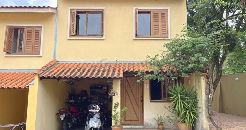 Casa em condomínio | 3 dormitórios | Sótão | 2 vagas