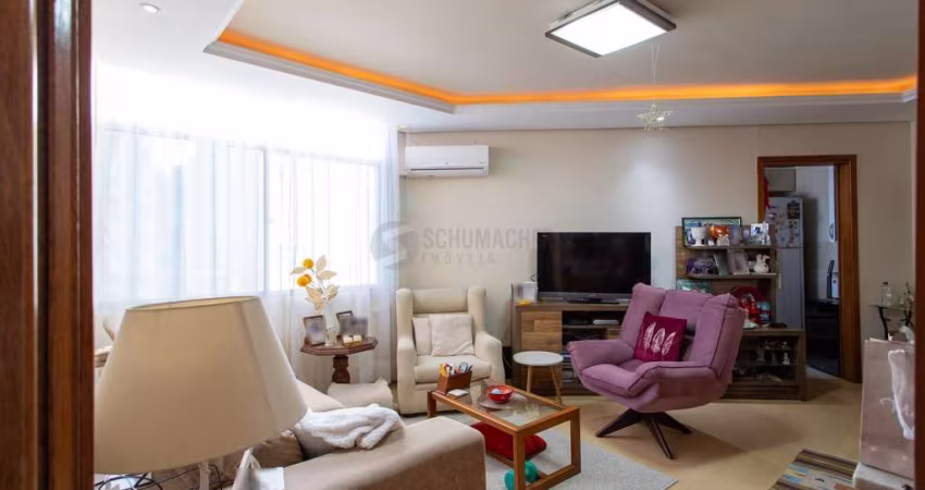 Excelente Apartamento 2 Dormitórios na Av. Wenceslau Escobar