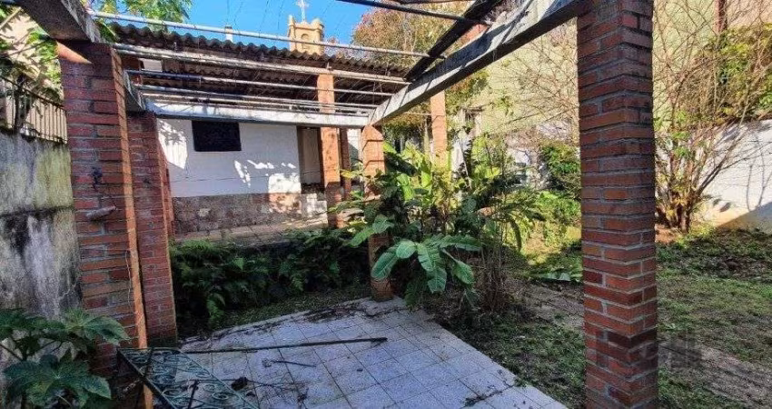 Casa no bairro Santo Antônio de 4 dormitórios com 370m²