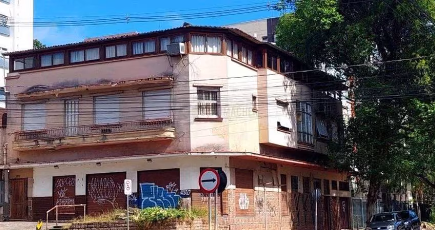 Terreno com Prédio para comprar, esquina da  Von koseritz com Cristóvão Colombo