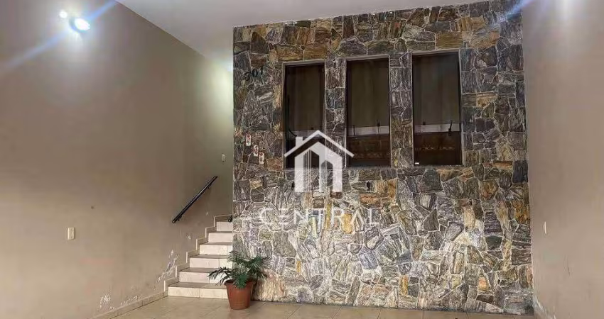 Sobrado com 3 dormitórios à venda, 184 m² por R$ 520.000 - Vila Hortência - Sorocaba/SP