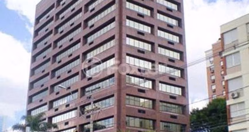 11º andar no anexo lll do Atrium Center, são 380,74m² com 7 vagas de garagem.&lt;BR&gt;A infraestrutura do Atrium oferece: &lt;BR&gt;&lt;BR&gt;Portaria 24 horas&lt;BR&gt;Controle de acesso por catraca