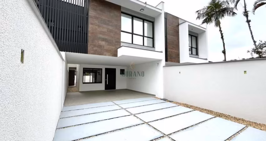 Sobrado com 3 dormitórios à venda, 162m² por R$ 990.000,00 - Saguaçu - Joinville/SC