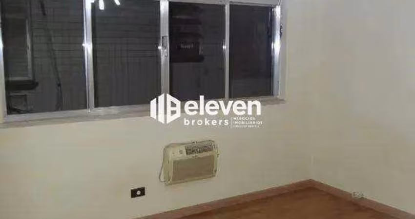Apartamento a venda no Embaré-Santos