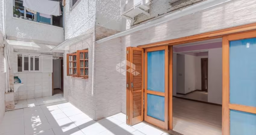 Apartamento com 3 quartos à venda na Avenida Cristóvão Colombo, 2480, Floresta, Porto Alegre