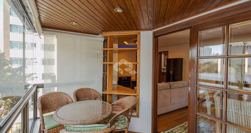 Apartamento com 3 quartos à venda na Rua Professor Ivo Corseuil, 324, Petrópolis, Porto Alegre