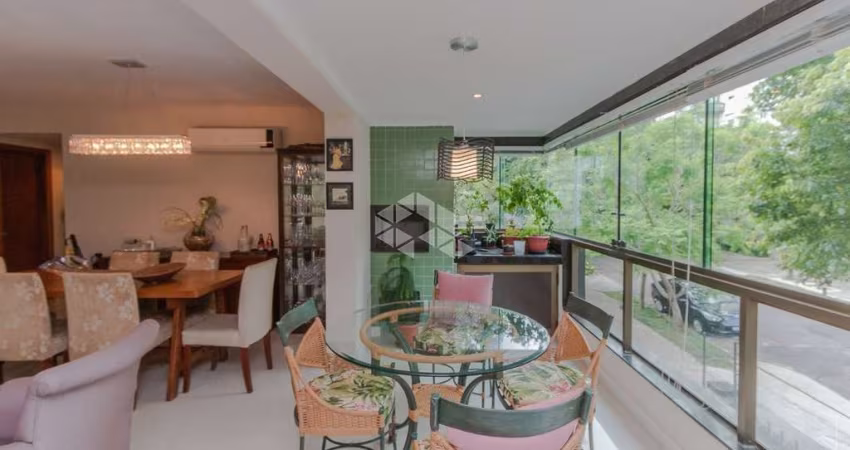 Apartamento com 3 quartos à venda na Rua Dário Pederneiras, 195, Petrópolis, Porto Alegre