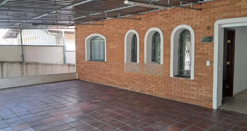 Casa com 4 quartos para alugar na Rua da Abolição, --, Vila Joaquim Inácio, Campinas
