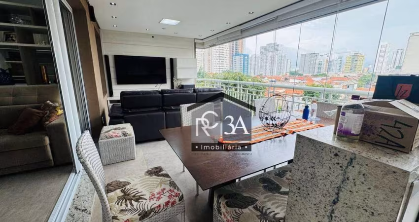 Apartamento com sacada gourmet, totalmente mobiliado, incluindo eletrodomésticos. Decoração atual, novo e muito bem localizado!! 146 m²