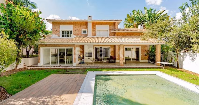 Casa para venda por R$ 7.000.000,00 ou locação por R$ 30.000,00/mês em Alphaville,  Barueri-SP