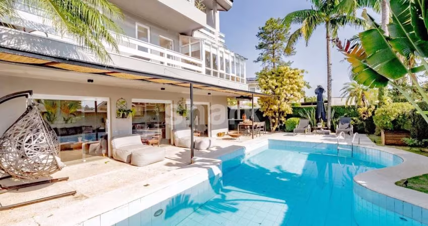 Casa Reformada para Venda ou Locação em Alphaville – Santana de Parnaíba