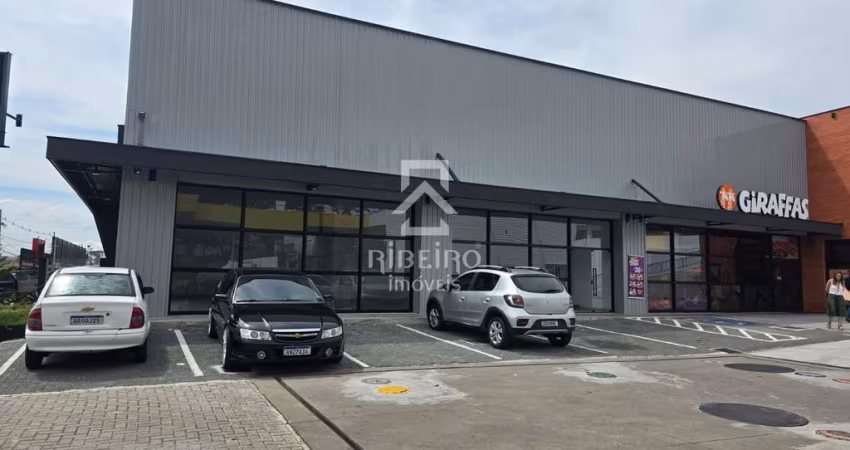 Ponto comercial para alugar na Avenida Senador Souza Naves, 312, Centro, São José dos Pinhais