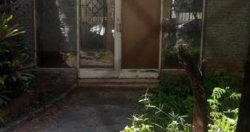 Casa para Venda em São Paulo, Santa Cecília, 6 dormitórios, 1 suíte, 3 banheiros, 2 vagas