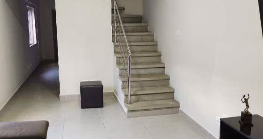 Casa em Campo Belo com 210m²