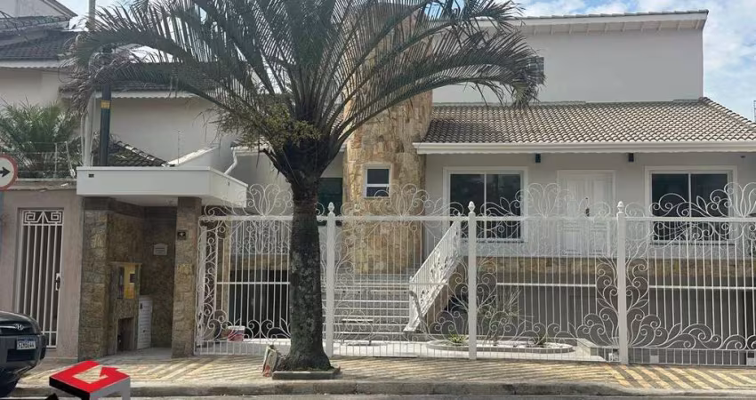 Sobrado à venda 4 quartos 3 suítes 8 vagas Dos Pássaros - São Bernardo do Campo - SP