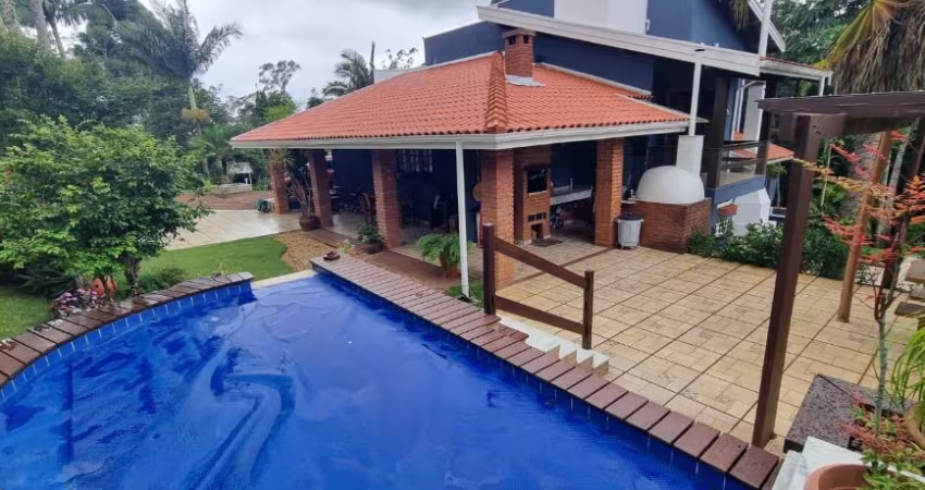 Casa em condomínio,  permuta  por apto Santo André!