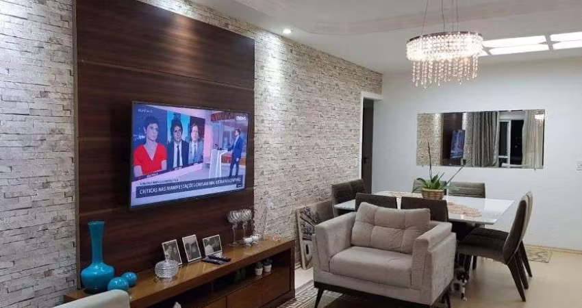 AMPLO APARTAMENTO COM 134 METROS DE AREA UTIL