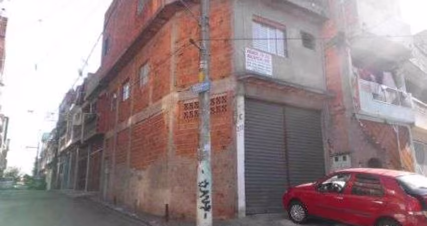 Sobrado com dois dormitorios e um Otimo  salao comercial com 50 metros quadrados.