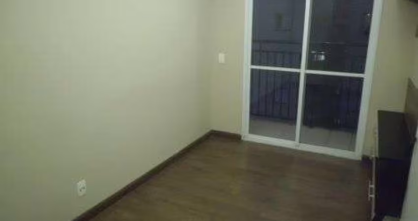 Apartamento com Dois Dormitorios todo Reformado, e com Moveis Planejados Novos
