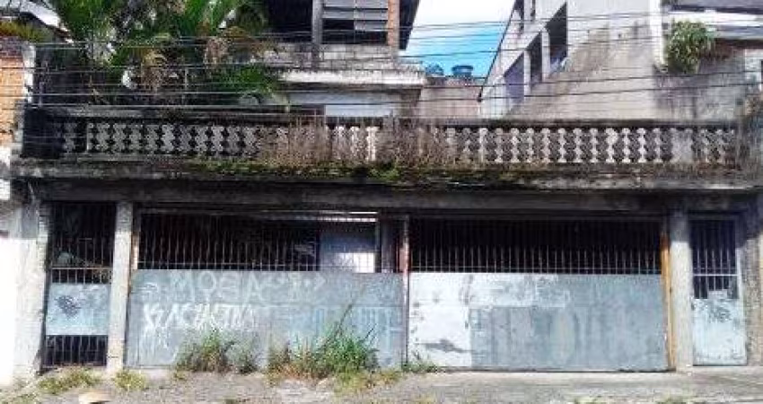 AMPLO SOBRADO COM TRES DORMITORIOS SENDO UMA SUITE