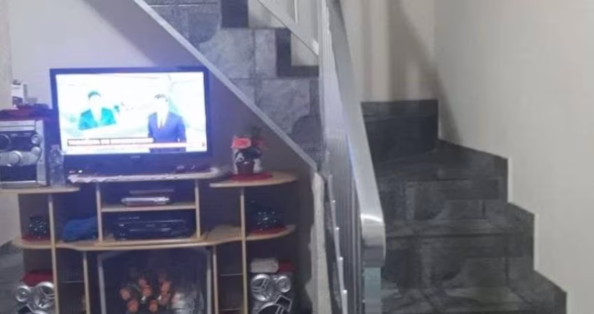 EXCELENTE SOBRADO COM TRES DORMITORIOS