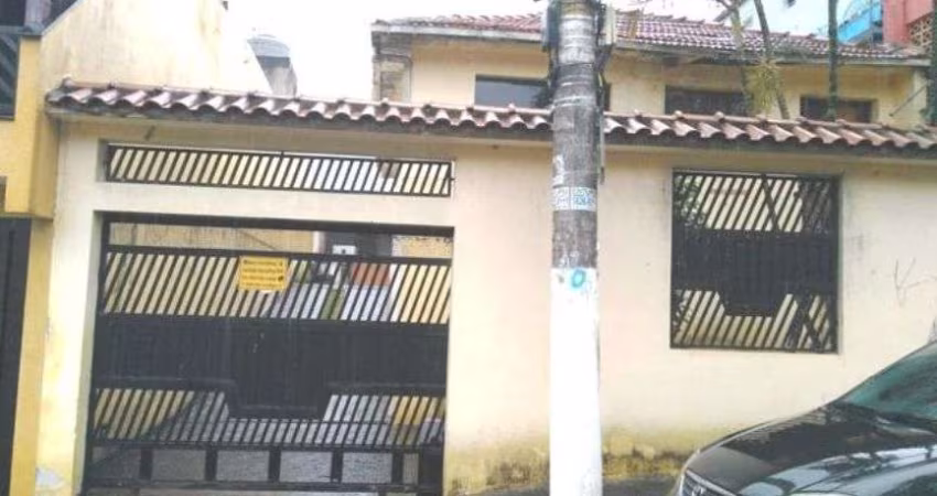 CASA TERREA COM DOIS DORMITORIOS ,  AMPLO QUINTAL E AREA DE LAZER