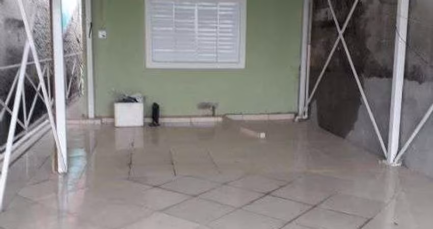 CASA ASSOBRADADA COM 3 DORMITORIOS BEM CONSERVADA