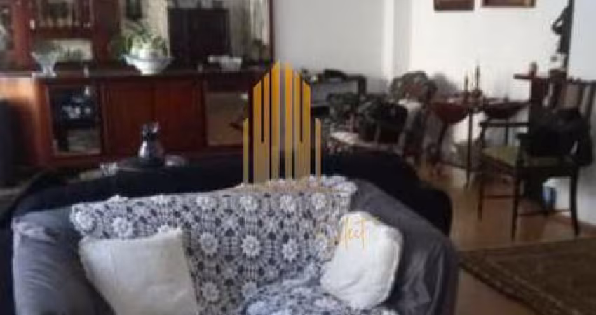 Aclimação, Casa Térrea de 280m² com 3 dormitórios, 1 suíte, 2 vagas.