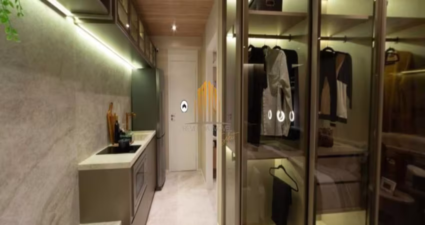 CONDOMÍNIO GRAND SQUARE LOCALIZADO NA REGIÃO DA SAÚDE, STUDIO DE 45M², POSSUI 1 DORMITÓRIO, 1 BANHEI
