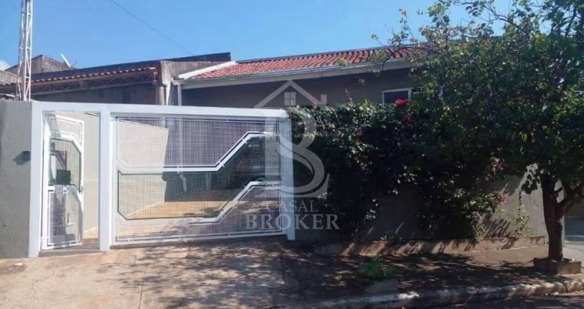 Casa à venda no bairro Palmital em Marília/SP