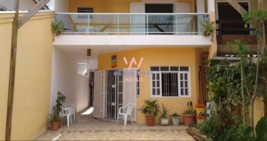 Sobrado a 300m da Praia, com 5 dormitórios à venda, 270m² m² por R$780.000 - Massaguaçu - Caraguatatuba/SP