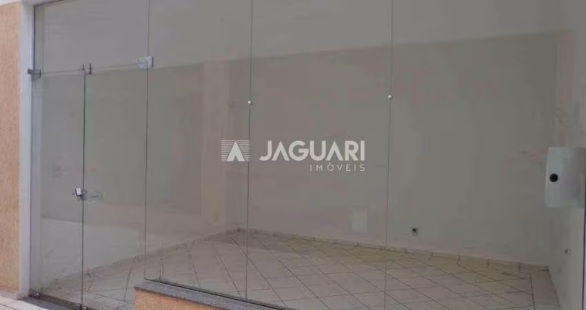 Sala Comercial no Bairro CENTRO - Condominio Galeria 13 de Maio na cidade de  Agudos;