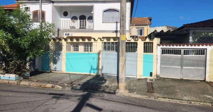 Apartamento com 2 dormitórios à venda, 70 m² por R$ 300.000,00 - Marechal Hermes - Rio de Janeiro/RJ