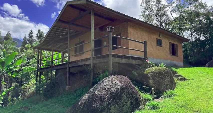 Chácara / sítio com 3 quartos para alugar em Santa Barbara, São José dos Campos 