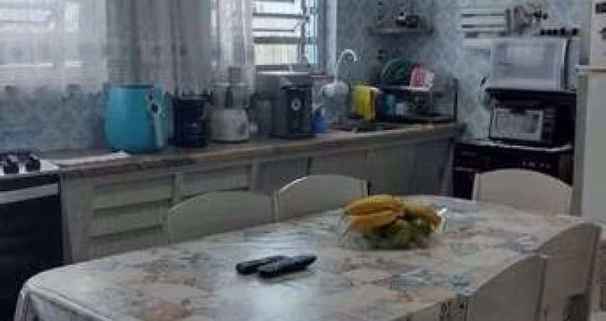 Casa à venda em São Paulo, Chácara Mafalda, com 2 suítes, com 180 m²