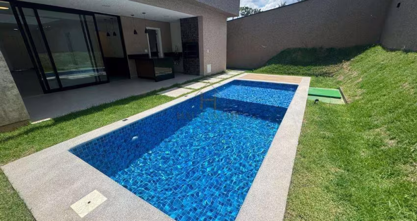 Casa à venda em Cotia, Parque Dom Henrique, com 4 suítes, com 258.42 m²