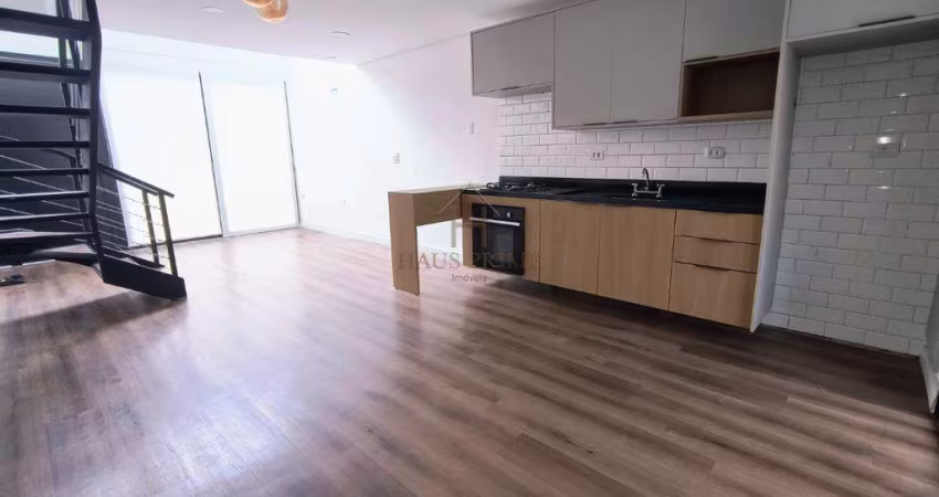 Casa triplex à venda em Cotia, Granja Viana, com 2 suítes, com 124.62 m², Gran Loft