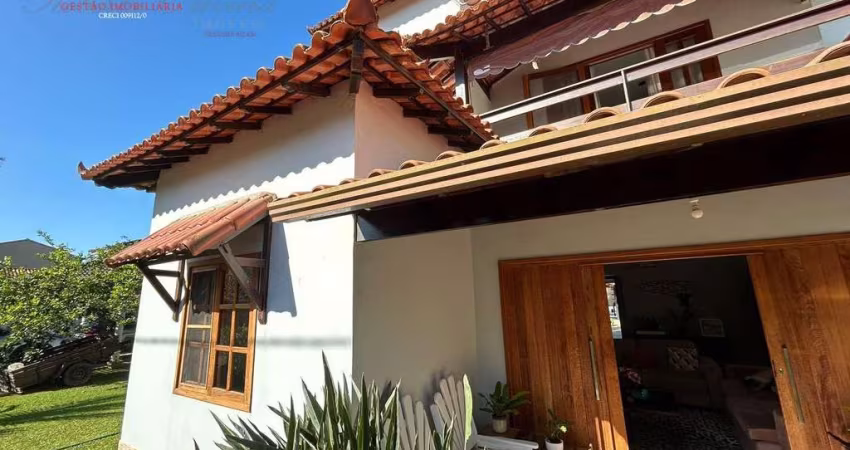 Casa de Condomínio em Long Beach (Tamoios)  -  Cabo Frio