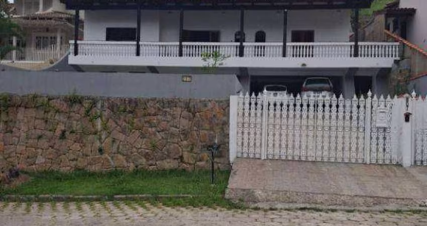 Casa com 4 dormitórios à venda, 330 m² por R$ 1.500.000,00 - Angra de São Francisco - São Sebastião/SP