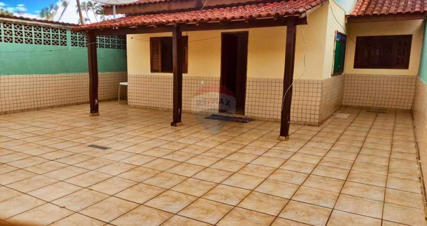 CASA A VENDA EM VISTA LINDA BERTIOGA-SP, COM 4 DORMITÓRIOS E ÁREA GOURMET.