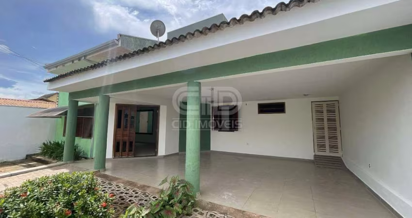 Casa com 3 quartos no bairro Santa Cruz II