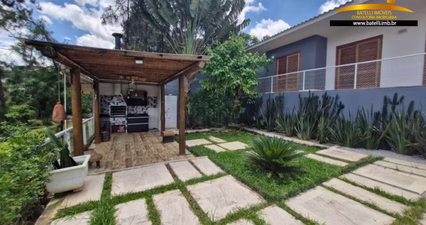Casa a venda e locaçao no condomínio Vila Embauba (Fazendinha) - Batelli Imóveis