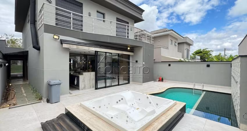 Sobrado à venda no Condomínio Residencial Villa D'Áquila com 225,77 m² | 3 suítes, elevador panorâmico e 4 vagas de garagem.