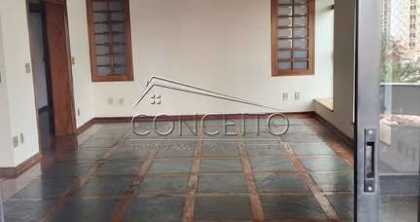 Apartamento à venda no Edifício Saint Laurent com 280m² | 3 suítes com sacada e 4 vagas de garagem.