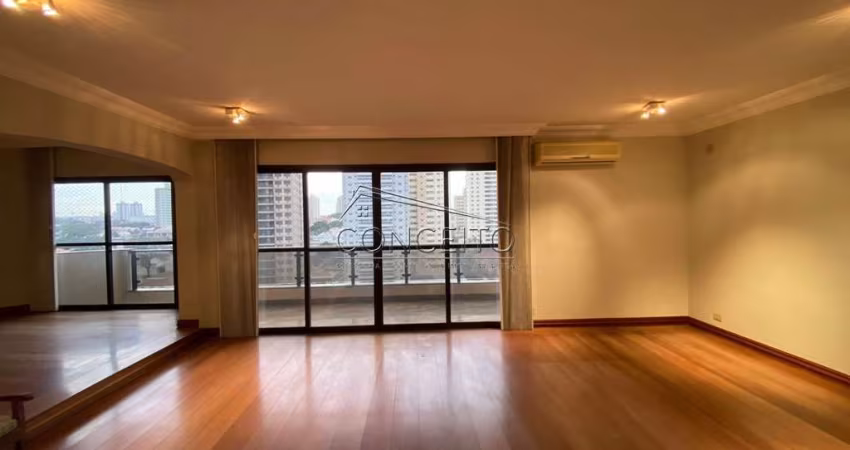 Apartamento à venda no Edifício San Marco com 276 m² | 3 suítes com varanda, sendo 1 suíte master e 3 vagas de garagem.
