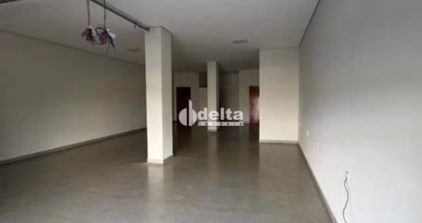 Galpão disponível para locação no bairro Jardim Europa em Uberlândia-MG